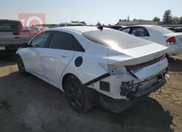 هیوندای ئەلەنترا